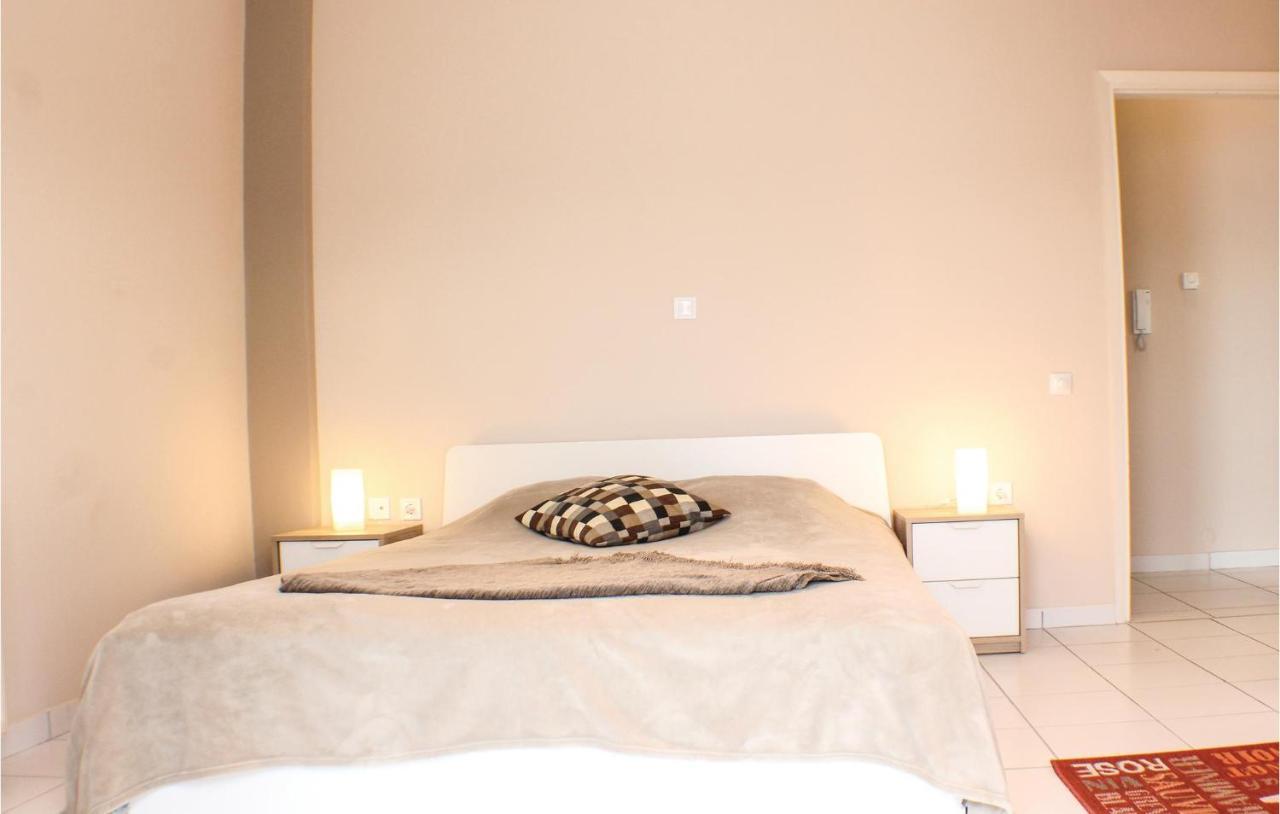 Amazing Home In Chalkida With Wifi 外观 照片