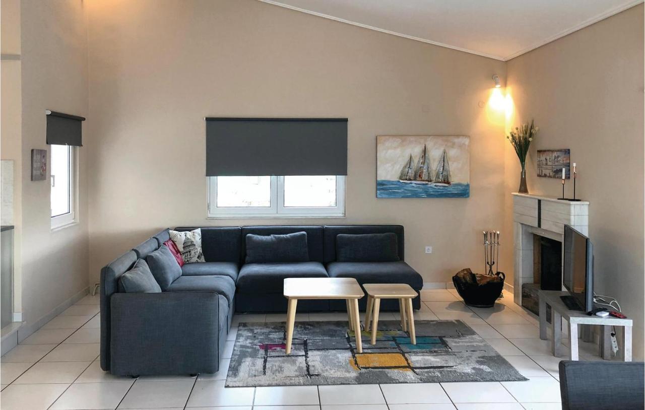 Amazing Home In Chalkida With Wifi 外观 照片